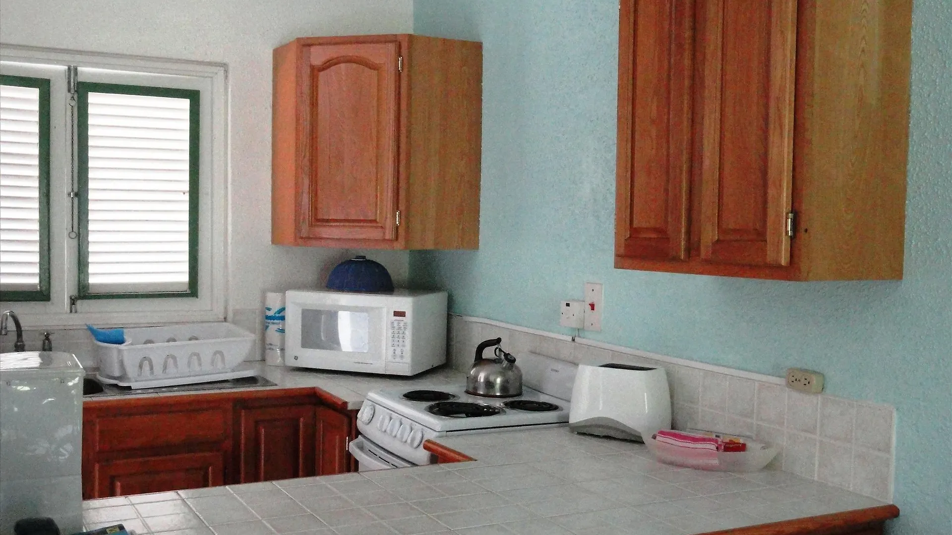 Plum Tree Club Apartment Christ Church