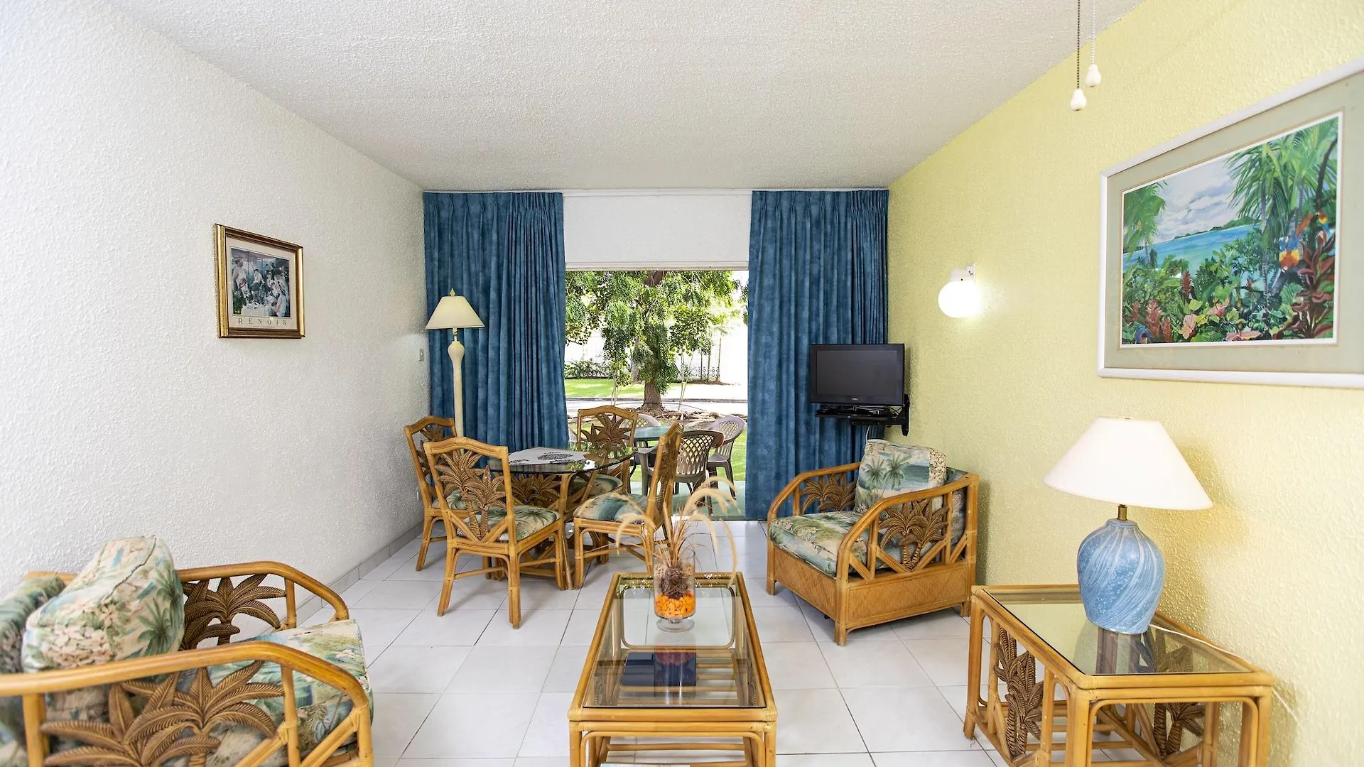 Plum Tree Club Apartment Christ Church 0*,