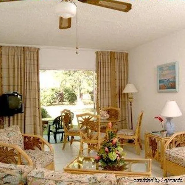 Plum Tree Club Apartment Christ Church
