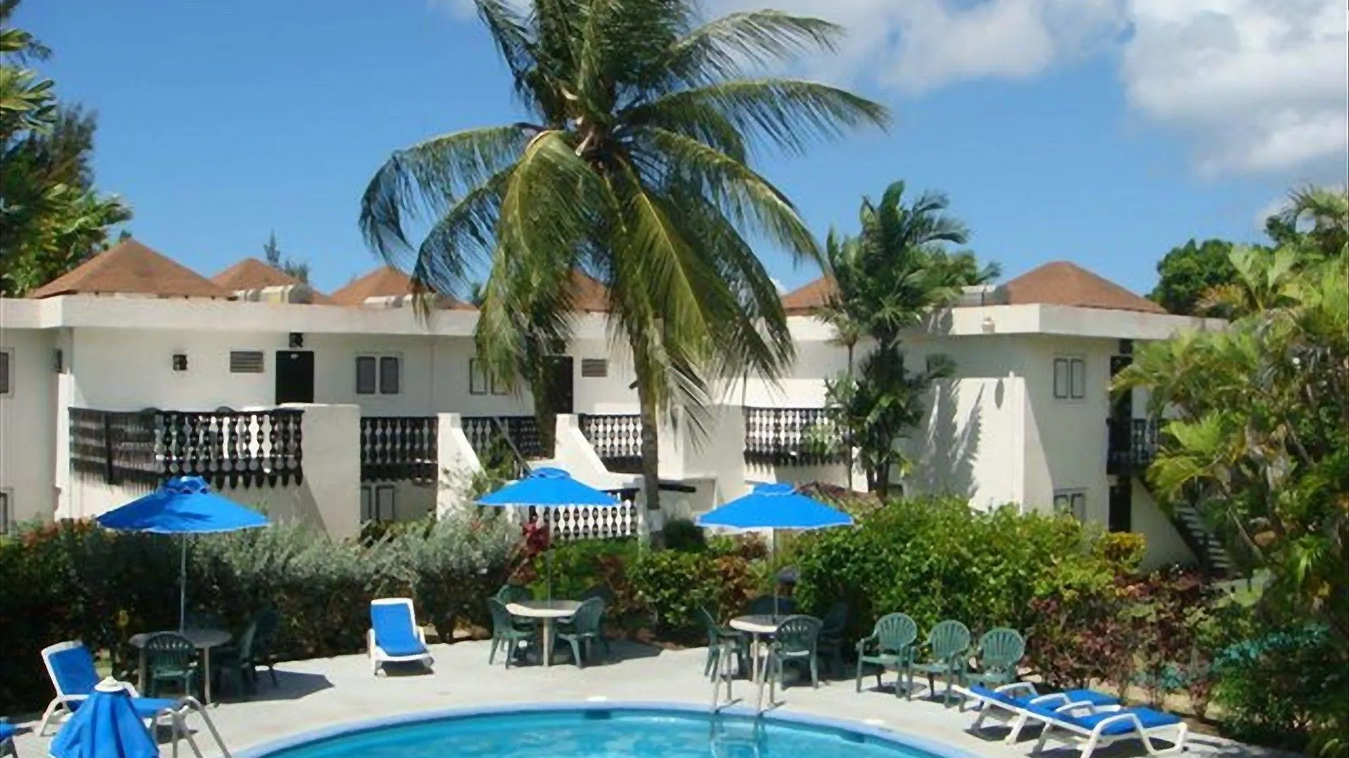 Plum Tree Club Apartment Christ Church Barbados
